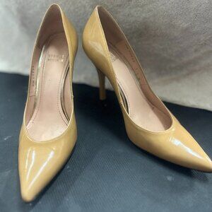 ✨ Stuart Weitzman Patent Leather Pumps – Size 7.5 ✨
